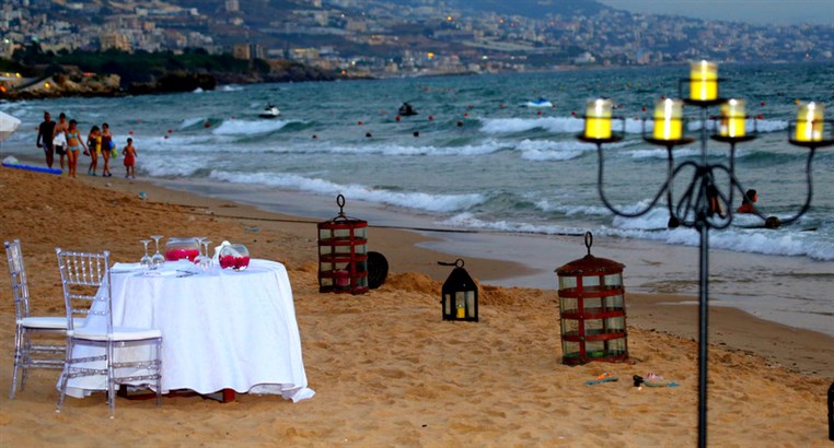 Romantic Dinner at Edde Sands